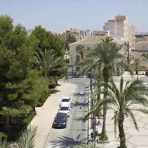 https://hotel-la-parrilla.es-andalucia.com